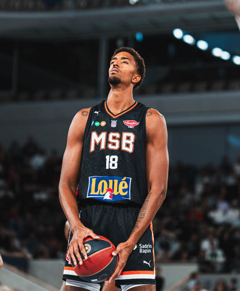 MAILLOT EXTERIEUR ADULTE 25/26 - NOIR